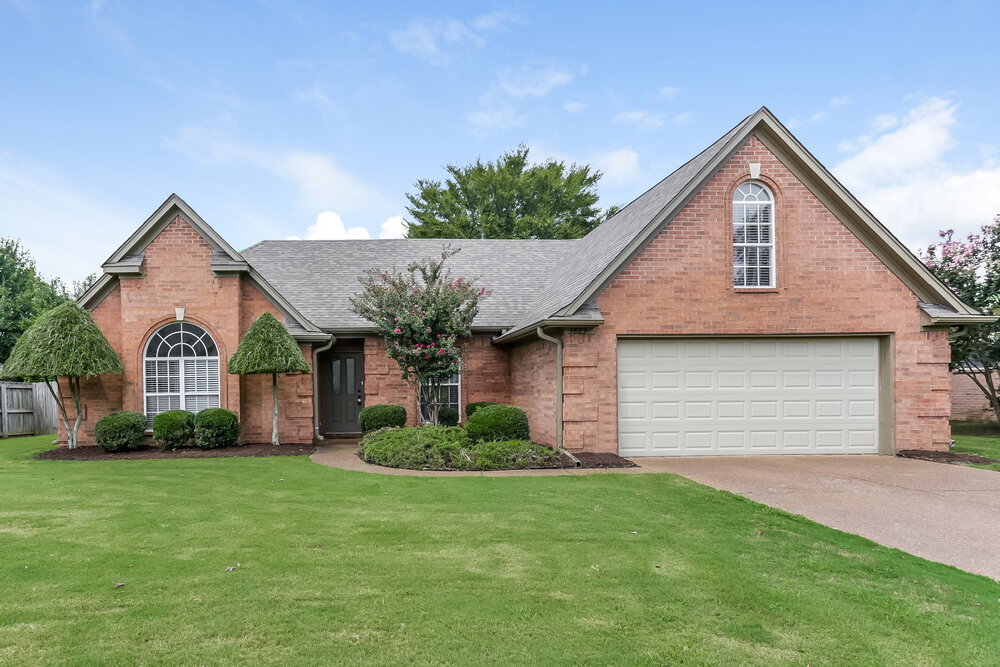 3823 Charbon Ln in Bartlett, TN - Building Photo