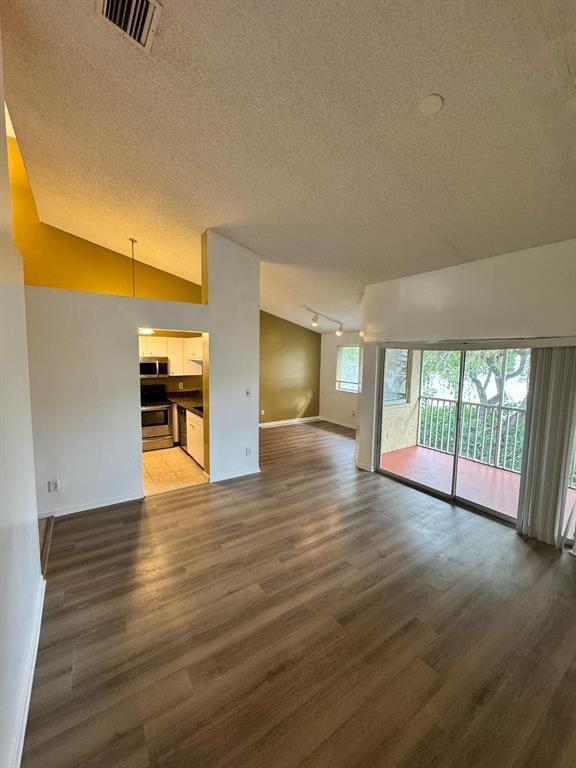 property at 911 Coral Club Dr