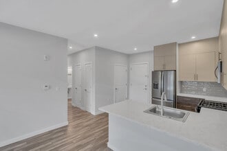 Woodcliff Lake Commons in Woodcliff Lake, NJ - Foto de edificio - Building Photo