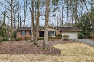 3436 Brookview Dr in Marietta, GA - Building Photo