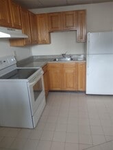 321 Willis Ave in Mineola, NY - Building Photo - Building Photo
