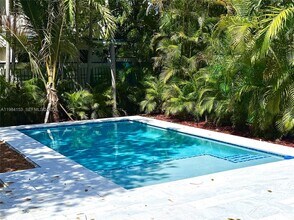 1345 SW 14th Ave in Miami, FL - Building Photo - Building Photo