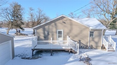 3582 Upper Mountain Rd in Sanborn, NY - Building Photo - Building Photo