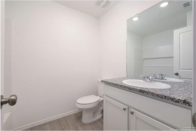 14030 Rooster Run in San Antonio, TX - Foto de edificio - Building Photo