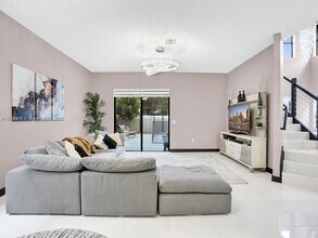 8824 NW 154th Ter in Miami Lakes, FL - Building Photo - Building Photo