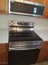 1102 SE 8th Terrace in Cape Coral, FL - Building Photo - Building Photo