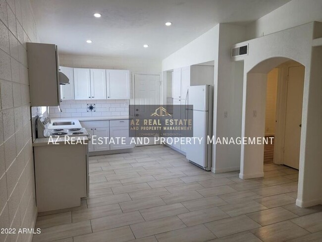 property at 1339 W Garden Cir