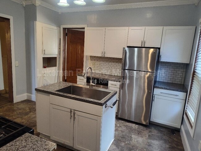 605 W Kalamazoo Ave in Kalamazoo, MI - Building Photo - Building Photo