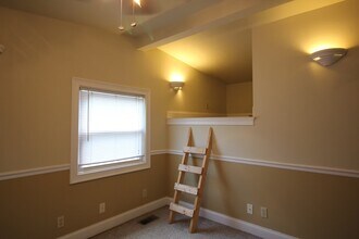 703 Washtenaw Rd in Ypsilanti, MI - Building Photo - Building Photo
