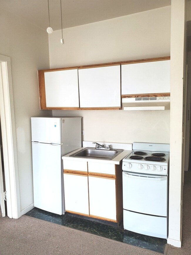property at 3963 W Irving Park Rd