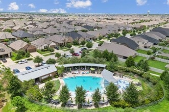 109 Oakmont Dr in Argyle, TX - Building Photo - Building Photo