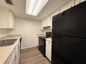 920 Lake Destiny Rd in Altamonte Springs, FL - Building Photo - Building Photo