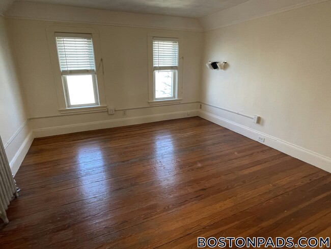 81 Electric Ave, Unit 3 in Somerville, MA - Building Photo - Building Photo