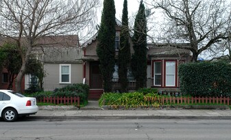 308 S Petaluma Blvd Apartments