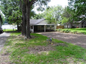 13545 Northshore Loop in Conroe, TX - Building Photo