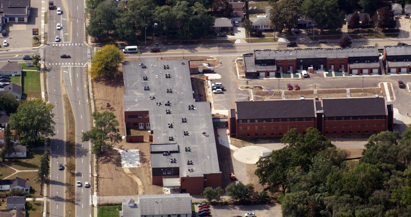 Union Suites on Michael in Wyoming, MI - Building Photo