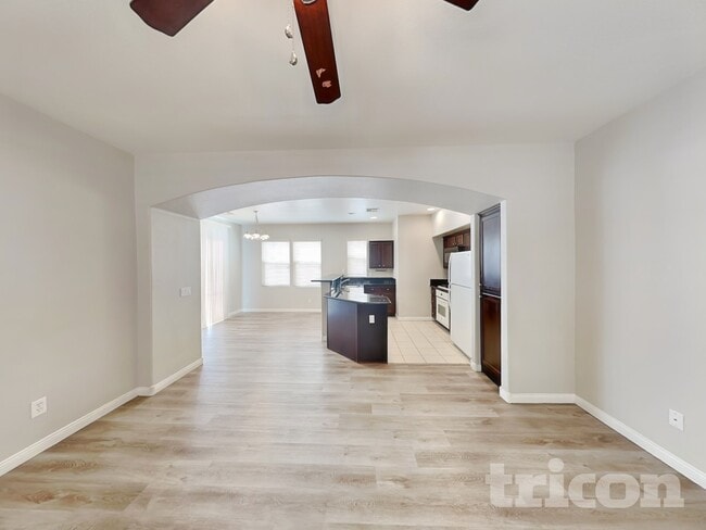 5372 Flowing Spring St in Las Vegas, NV - Building Photo - Building Photo