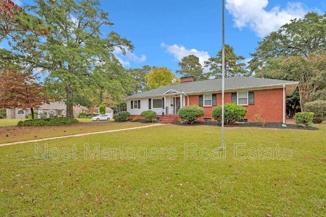 301 Fairfield Rd in Fayetteville, NC - Building Photo - Building Photo