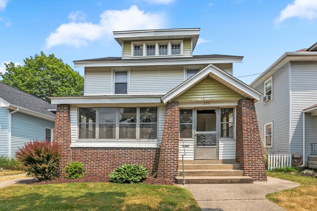 property at 220 Valley Ave SW