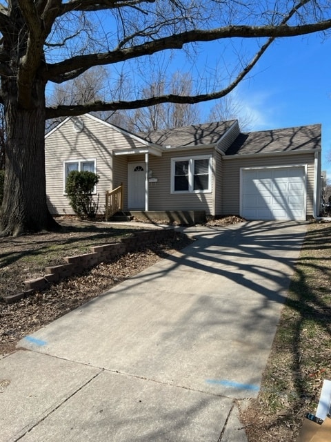 300 9th St in Warrensburg, MO - Building Photo
