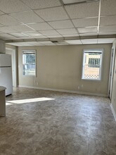 1305 Pond Springs Trce SW in Lilburn, GA - Foto de edificio - Building Photo