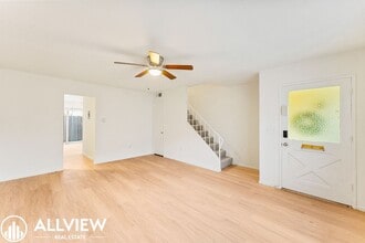 16572 Sabot Ln in Huntington Beach, CA - Building Photo - Building Photo