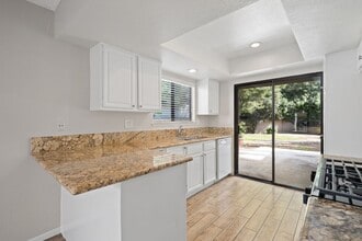 154 Country Club Dr in Brea, CA - Building Photo - Building Photo