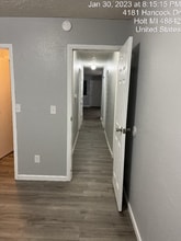 4181 Hancock Dr in Holt, MI - Foto de edificio - Building Photo