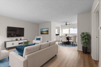 825 S. WINDSOR in Los Angeles, CA - Foto de edificio - Interior Photo
