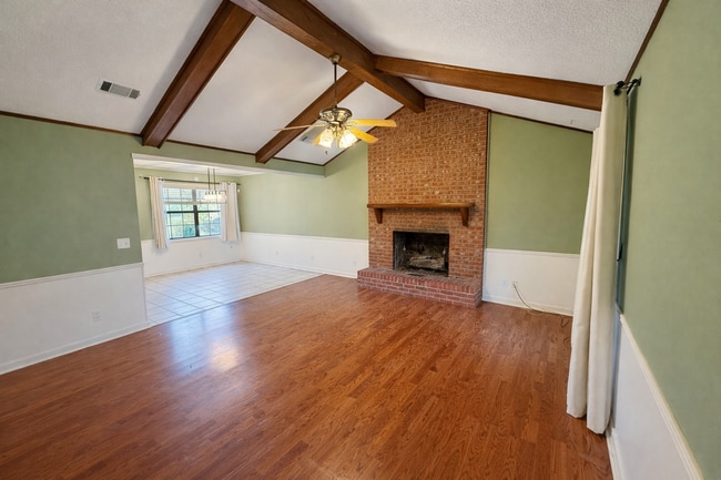 property at 3221 5th St N