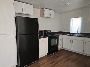 1181 W 8th Pl, Unit 1181 W 8th Pl #B in Yuma, AZ - Building Photo - Building Photo