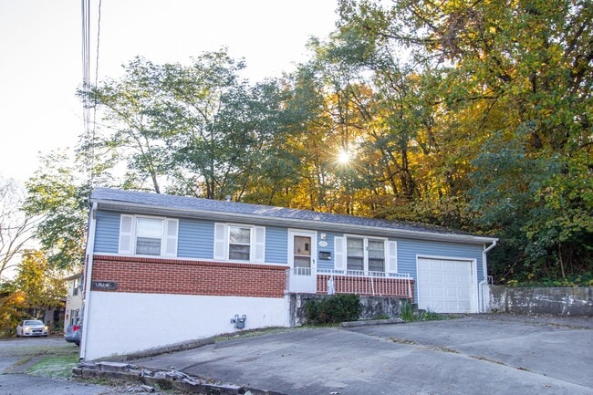 property at 1814 Sunrise Dr