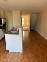 2022 St Paul St-Unit -Unit 2 in Baltimore, MD - Building Photo - Building Photo