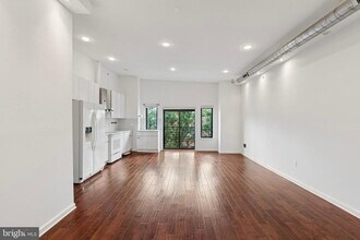 714 South St in Philadelphia, PA - Building Photo - Building Photo