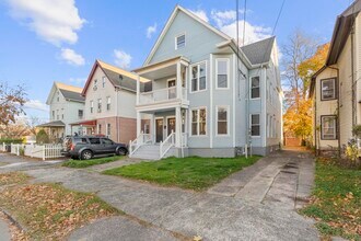 50 Admiral St-Unit -2nd floor in New Haven, CT - Building Photo - Building Photo