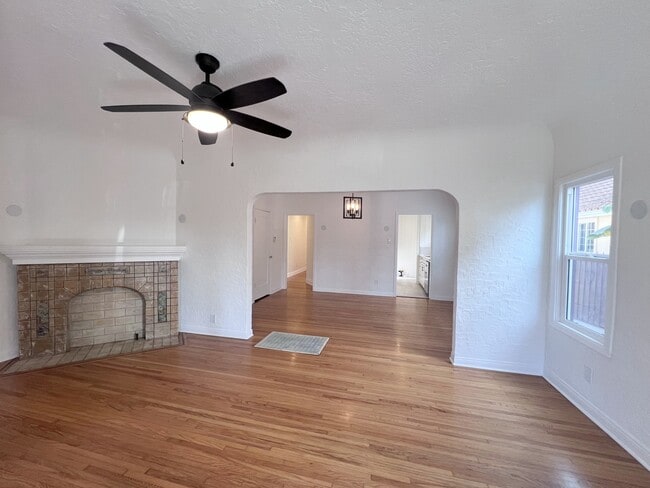 4628 6th Ave in Los Angeles, CA - Building Photo - Building Photo