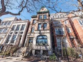 1722 N Mohawk St, Unit 2R in Chicago, IL - Building Photo