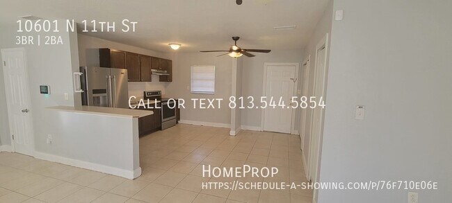 10601 N 11th St in Tampa, FL - Building Photo - Building Photo