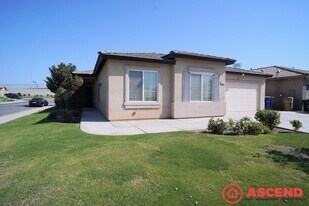2314 McGwire Ct in Bakersfield, CA - Building Photo