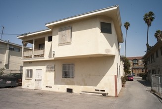 Berendo Apartments in Los Angeles, CA - Building Photo - Building Photo