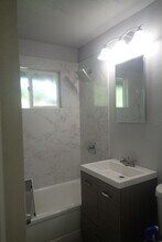 3740 Astoria St-Unit -3 in Sacramento, CA - Building Photo - Building Photo