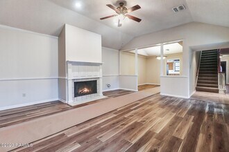 101 Chateau Pl in Lafayette, LA - Foto de edificio - Building Photo