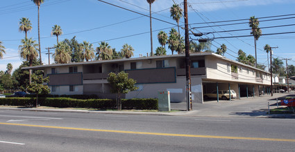 Deluxe Madison in Riverside, CA - Foto de edificio - Building Photo