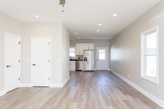 640 Zephyr Dr in Rockingham, VA - Building Photo - Building Photo