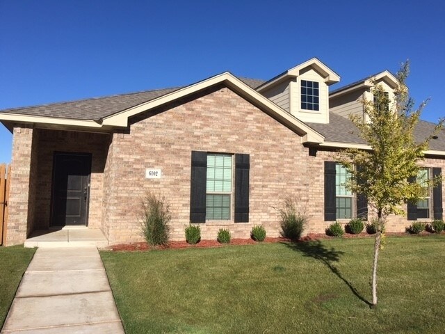 6100 Nancy Ellen St in Amarillo, TX - Building Photo