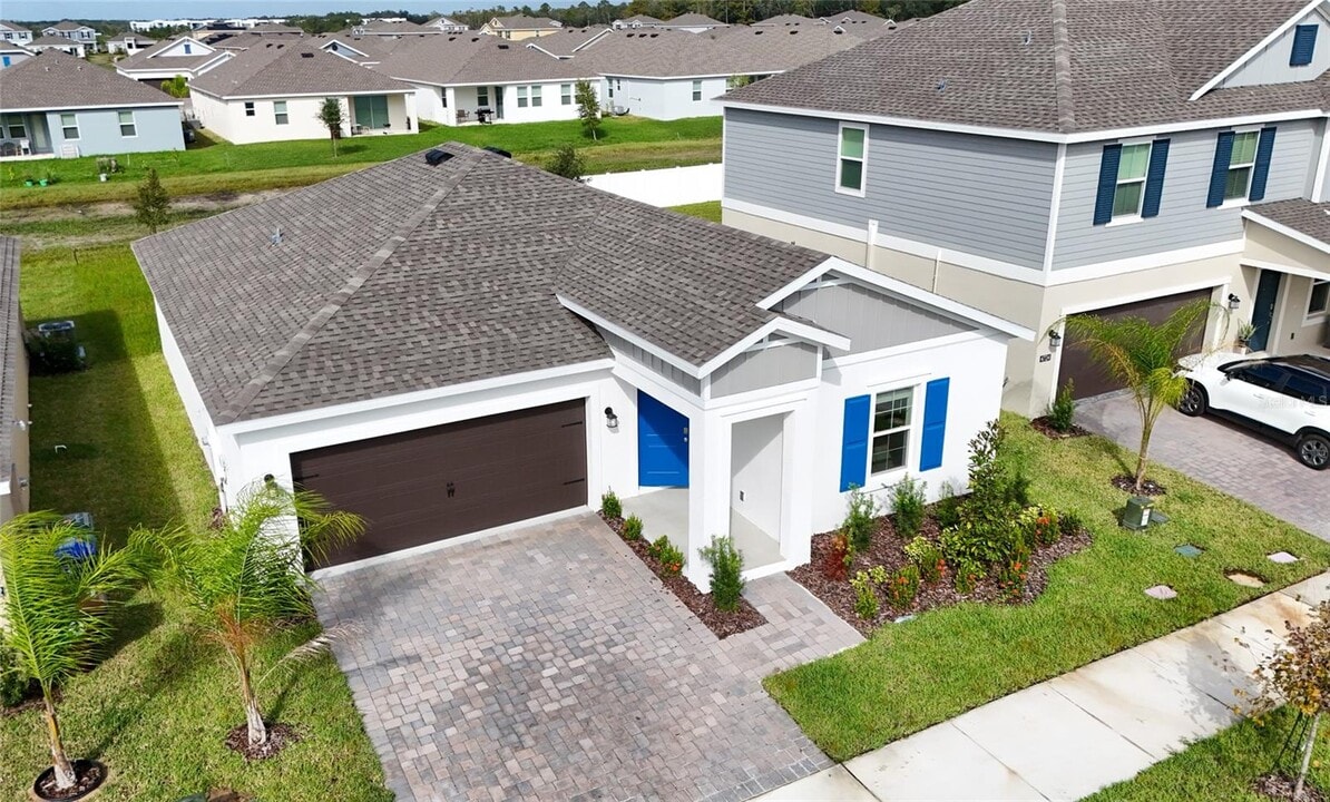 4718 Golden Knight Blvd in Kissimmee, FL - Building Photo