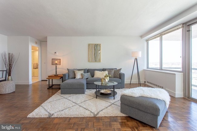 2401 Pennsylvania Ave-Unit -19A10 in Philadelphia, PA - Building Photo - Building Photo