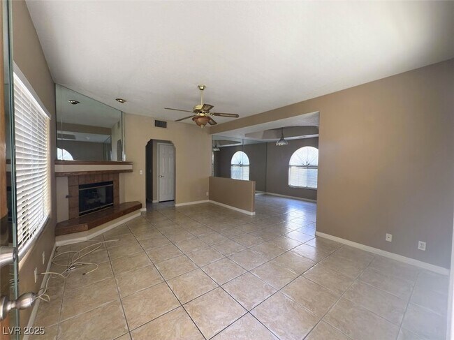 property at 1403 Santa Margarita St