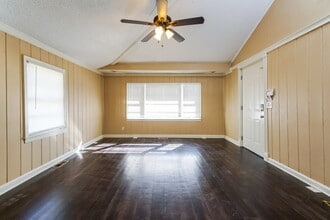 1075 Nebo Rd in Dallas, GA - Building Photo - Building Photo