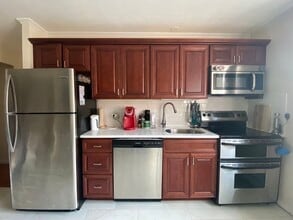 9 Endicott St in Norwood, MA - Building Photo - Building Photo